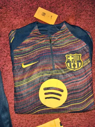 “Chándal FC Barcelona Entrenamiento – Talla M