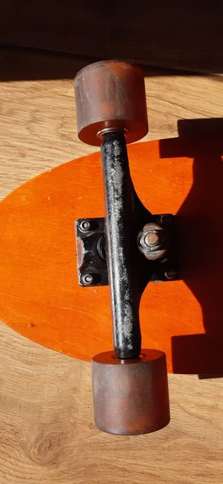 Skate vintage reformado con Sancheski