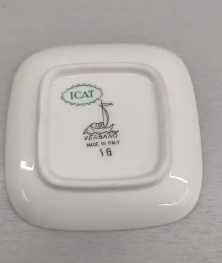 Piattino quadrato ceramica Verbano