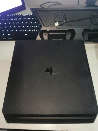 Lote PS4 (PlayStation 4) Negra