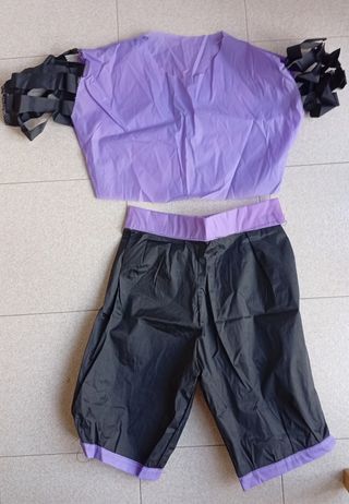 Disfraz fantasia morado y negro