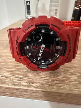 Reloj G-Shock Rojo y Negro