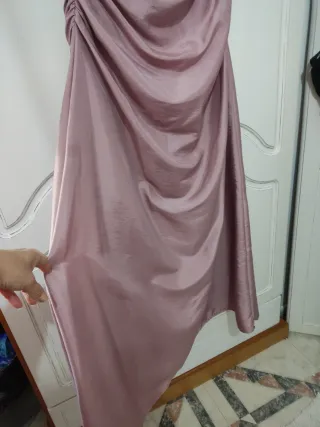 Vestido de fiesta rosa asimétrico