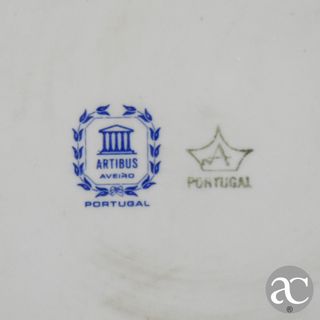 Prato bolo porcelana Artibus, decorado com flores