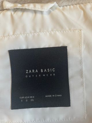 Abrigo corto Zara plumas blanco S