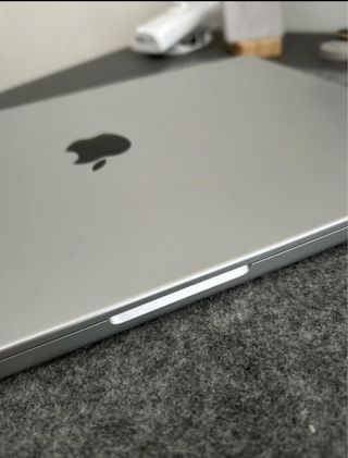 MacBook Pro 16 2021 M1 Pro 32GB RAM 512GB