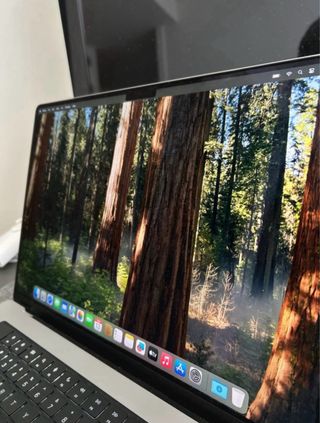 MacBook Pro 16 2021 M1 Pro 32GB RAM 512GB