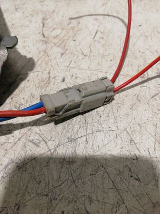 ELEVALUNAS TRASERO DERECHO MG SERIE 200 (RF) (2)