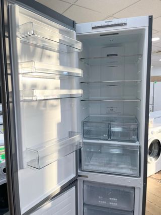 COMBI SIEMENS 2MTS NOFROST INOX. ENVÍO