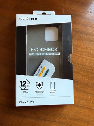 Iphone 11 Pro tech21 Protective Case like new