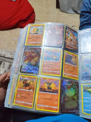 Colección Cartas Pokémon VMAX y V