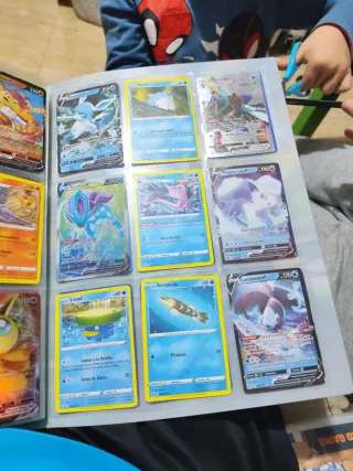 Colección Cartas Pokémon VMAX y V