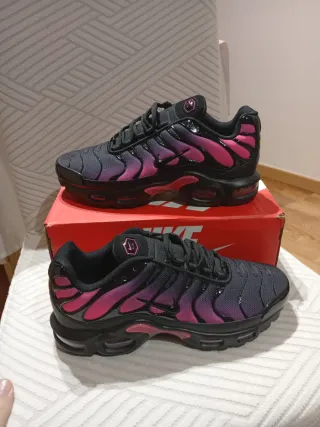 Zapatillas sin estrenar talla 42