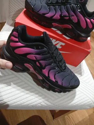 Zapatillas sin estrenar talla 42