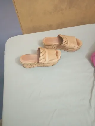 Plataformas HOMERS beige mujer