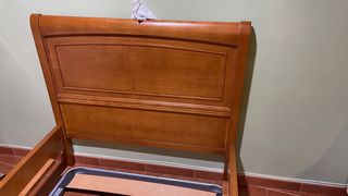 Cama de cerezo individual de 1,05