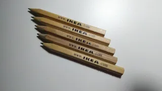 Matite IKEA con logo