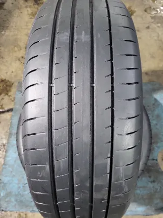 2 Neumáticos 235/55/18 Goodyear