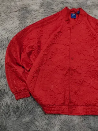 Chaqueta Bomber Adidas Roja flores Retro