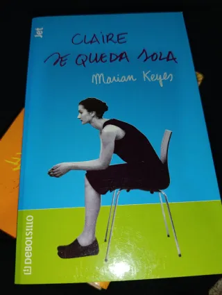 Claire se queda sola