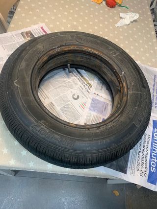 4 Neumáticos con cámara (no usados) 145/80R12.