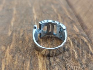 Anello BITCH