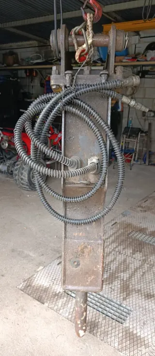 Martillo Hidráulico para Mixta