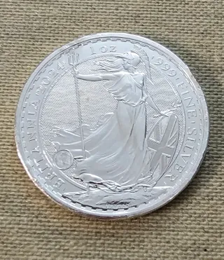 Onza de Plata Británica Carlos III
