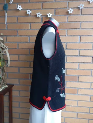 Chaleco estilo asiático negro y rojo