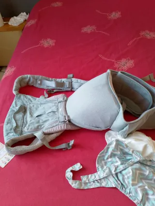 Mochila de porteo ergonómica