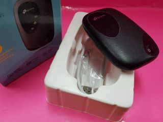 TP-Link M7000 4G LTE Mobile Wi-Fi