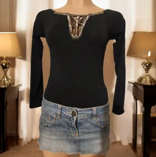 Body elegante negro manga larga