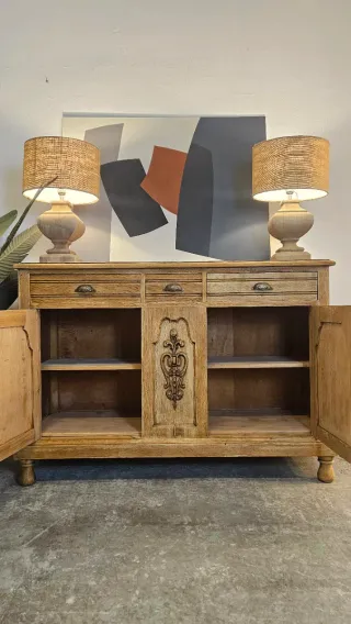 Aparador antiguo de madera