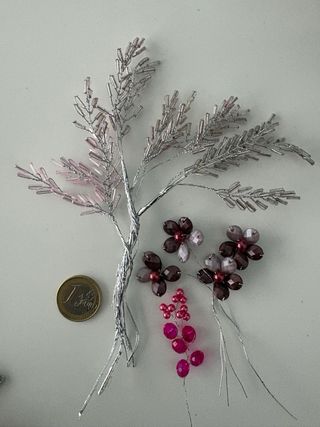 Lote aplicaciones decorativas flores y bayas