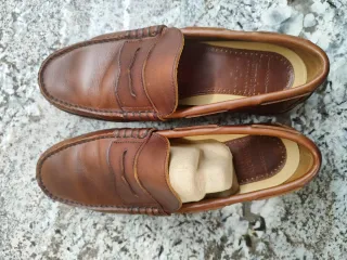 Zapatos castellanos piel marrones talla 46