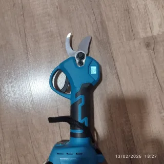 Tijera Eléctrica Makita 18V 6.0Ah