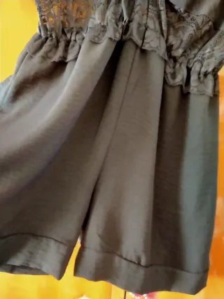 Mono corto mujer negro