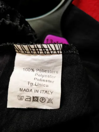 Mono corto mujer negro