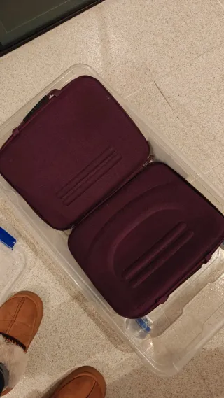 Funda portátil morada