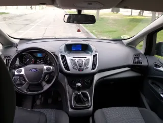 Ford Grand C-MAX 2012