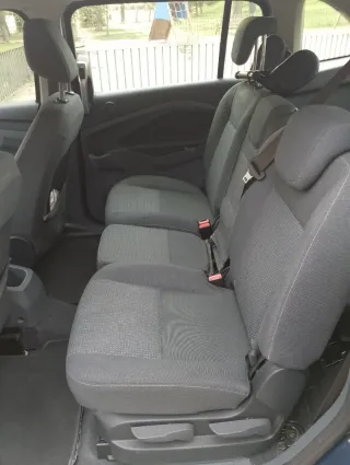 Ford Grand C-MAX 2012