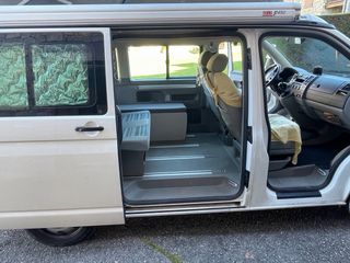 Volkswagen California 2011