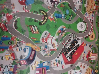Alfombra infantil de coches