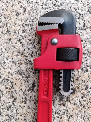 Llave grifa 25 cm sin estrenar