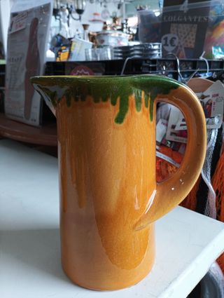 Caraffa in ceramica artigianale vintage