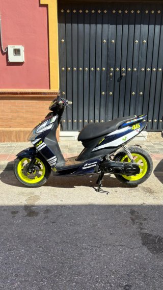 Yamaha Jog RR negociable