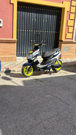 Yamaha Jog RR negociable