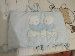 Cuna de viaje muy buen estado,colchón usado 2 mese