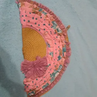 Traje de flamenca rosa y verde