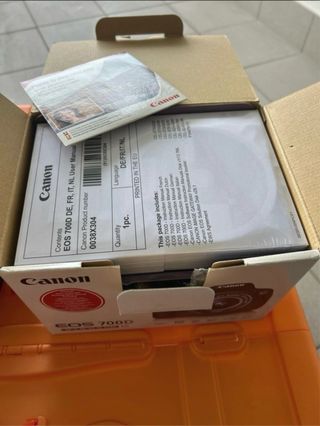 Canon EOS 700D Kit Obiettivo EF-S 18-55 IS STM